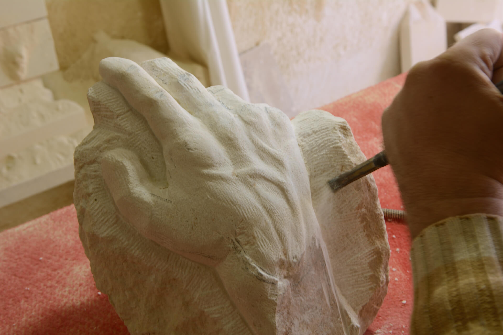 Lavorazione pietre per edilizia, rivestimenti, oggettistica